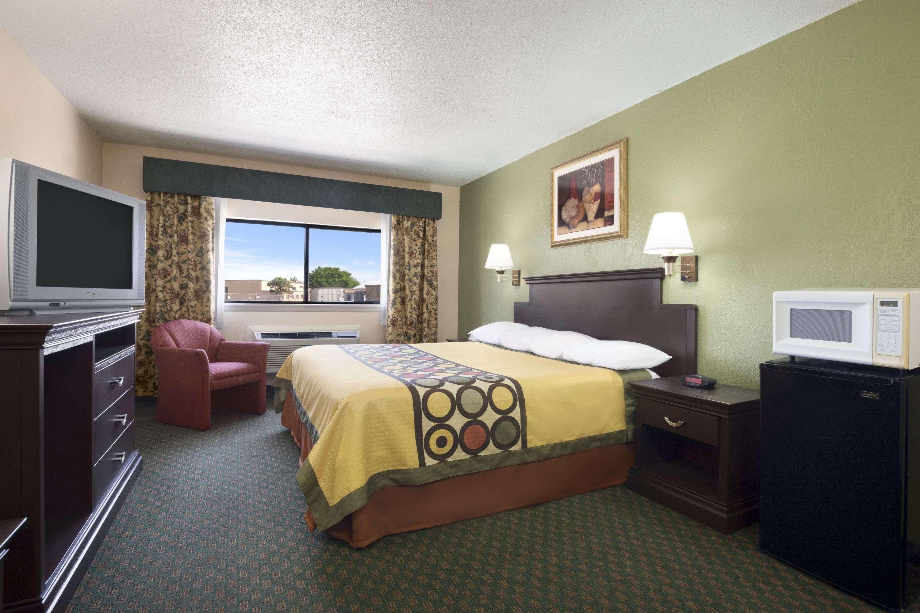 Super 8 By Wyndham Amarillo Central Tx Exteriör bild